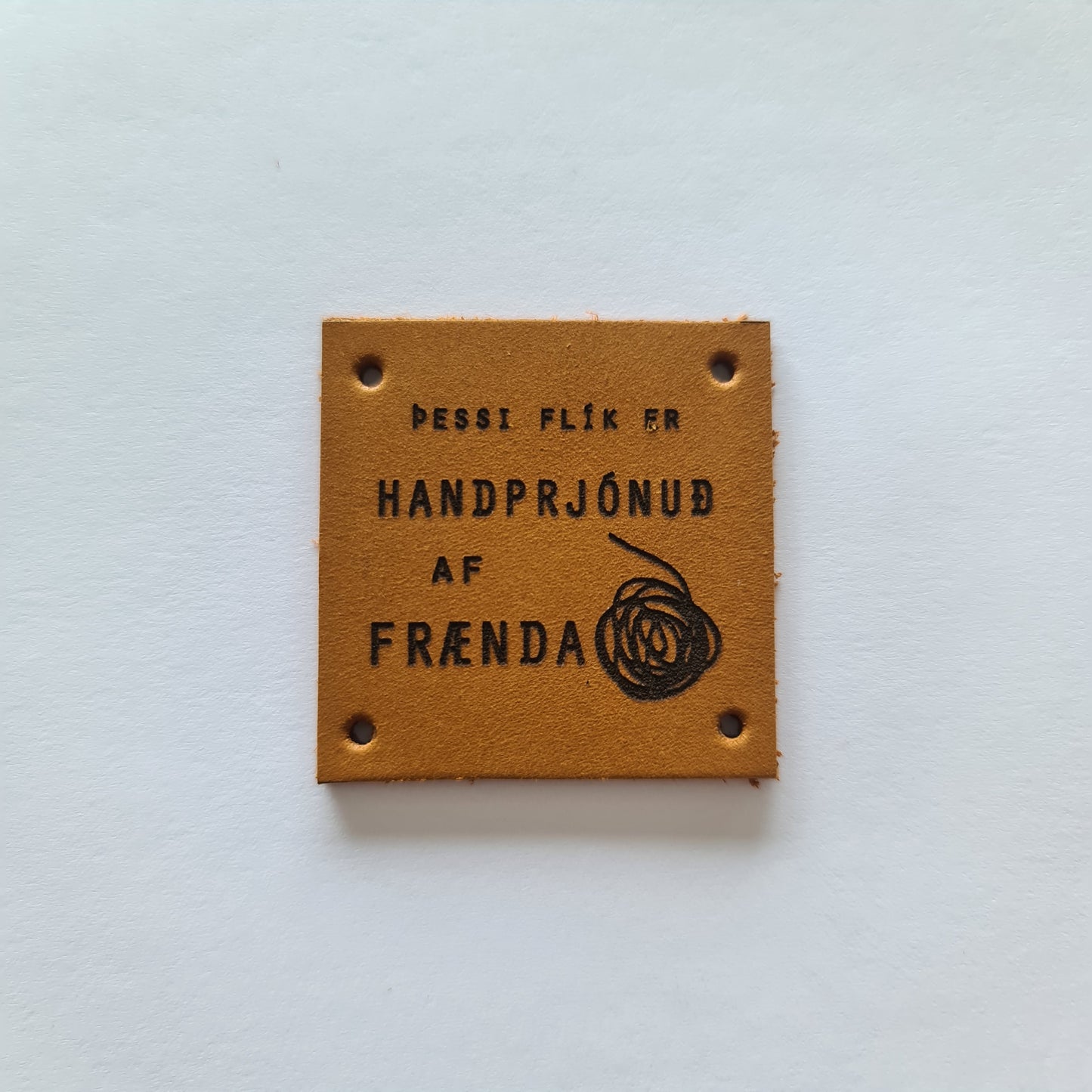 Leðurmerki 3,75x3,75 cm rustic brown