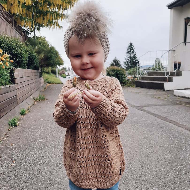 Nóra barnapeysa
