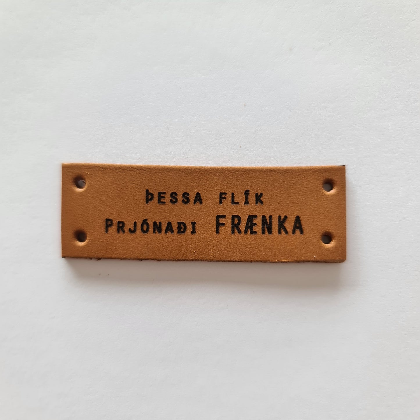 Leðurmerki 2x5,6 cm rustic brown